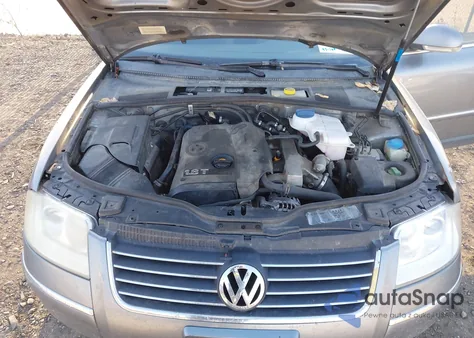 2004 Volkswagen Passat Gls from USA, damaged, VIN WVWPD63B64E268885